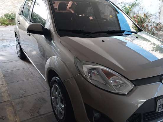 FORD-FIESTA-1.6 ROCAM SE SEDAN 8V FLEX 4P MANUAL FORD-FIESTA-2013