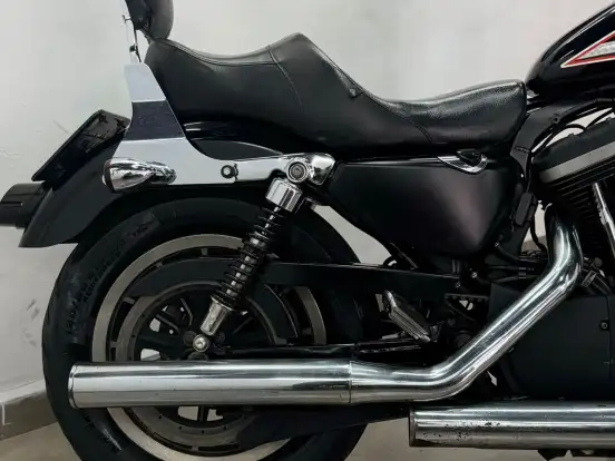 HARLEY-DAVIDSON-SPORTSTER XL 883 R HARLEY-DAVIDSON-SPORTSTER XL 883 R-2011