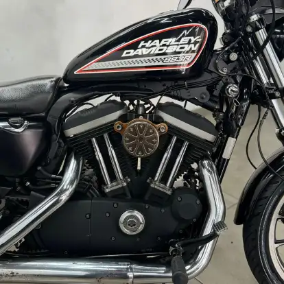 HARLEY-DAVIDSON-SPORTSTER XL 883 R-2011