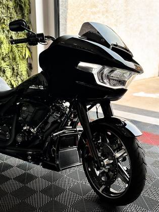 HARLEY-DAVIDSON ROAD GLIDE 