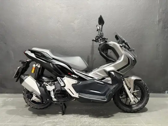 HONDA ADV 