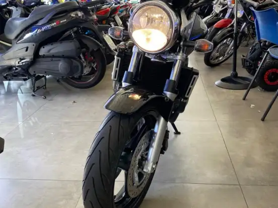 HONDA-CB 600F HORNET HONDA-CB 600F HORNET-2005