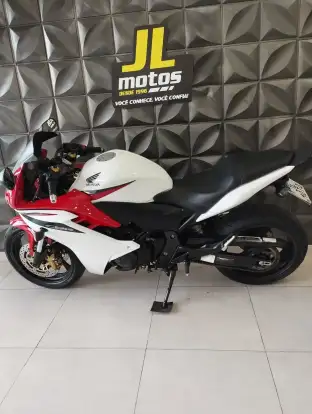 HONDA-CBR 600F-2013