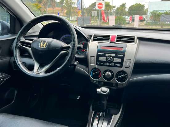 HONDA-CITY-1.5 LX 16V FLEX 4P AUTOMÁTICO HONDA-CITY-2012