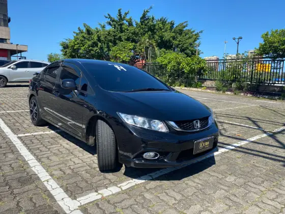 HONDA CIVIC 1.8 LXS 16V FLEX 4P MANUAL