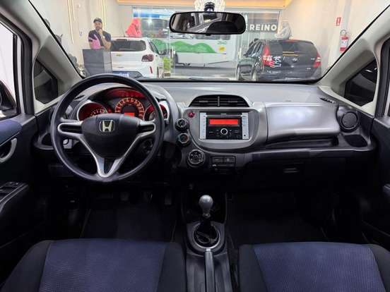 HONDA-FIT-2012