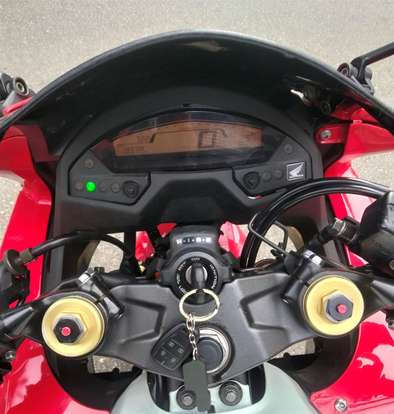 HONDA-CBR 600F-2011