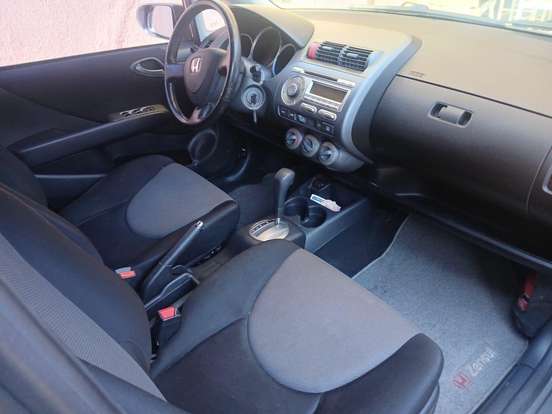 HONDA-FIT-2006