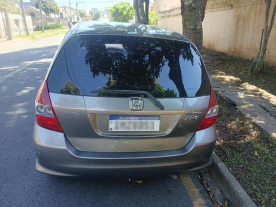 HONDA-FIT-2006