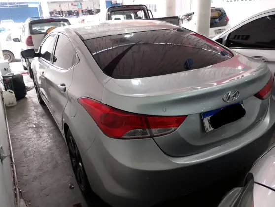 HYUNDAI ELANTRA 1.8 GLS 16V GASOLINA 4P MANUAL HYUNDAI ELANTRA 1.8 GLS 16V GASOLINA 4P MANUAL