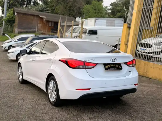HYUNDAI-ELANTRA-2.0 GLS 16V FLEX 4P AUTOMÁTICO HYUNDAI-ELANTRA-2015