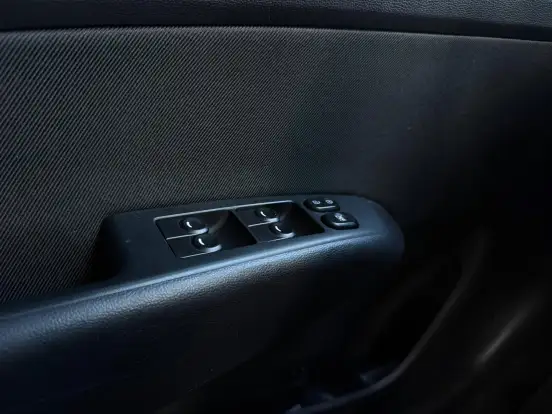 HYUNDAI-HB20-1.0 COMFORT 12V FLEX 4P MANUAL HYUNDAI-HB20-2014