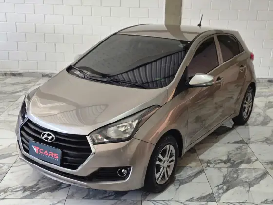 HYUNDAI HB20 1.0 COMFORT PLUS 12V FLEX 4P MANUAL