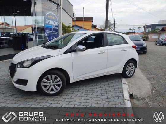 HYUNDAI HB20 1.0 COMFORT 12V FLEX 4P MANUAL
