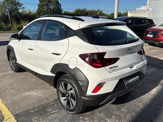 HYUNDAI-HB20X-2020