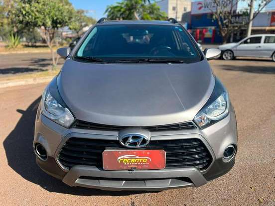 HYUNDAI-HB20X-2017