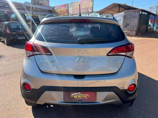 HYUNDAI-HB20X-1.6 16V PREMIUM FLEX 4P AUTOMÁTICO HYUNDAI-HB20X-2017
