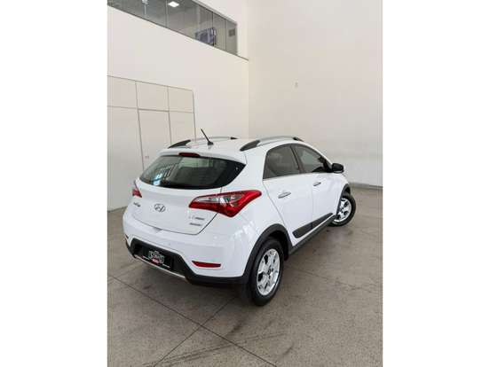 HYUNDAI-HB20X-2014