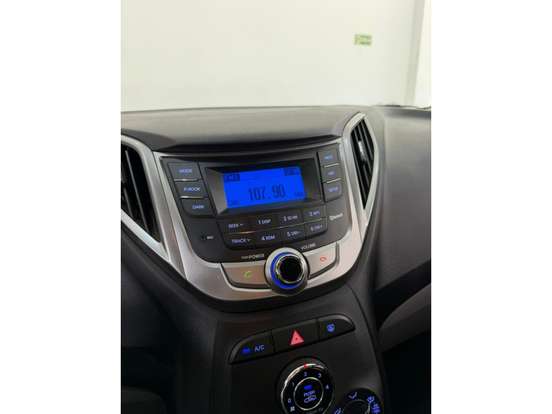 HYUNDAI-HB20X-1.6 16V STYLE FLEX 4P AUTOMÁTICO HYUNDAI-HB20X-2014