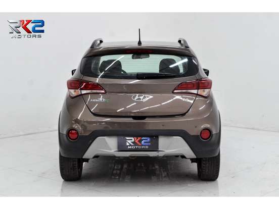 HYUNDAI-HB20X-1.6 16V STYLE FLEX 4P MANUAL HYUNDAI-HB20X-2016