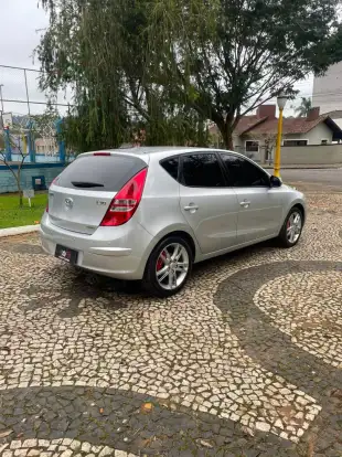HYUNDAI-I30-2011