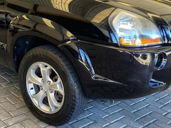 HYUNDAI-TUCSON-2012