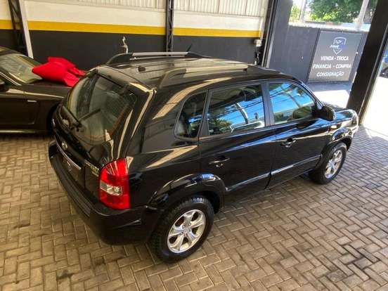 HYUNDAI-TUCSON-2012