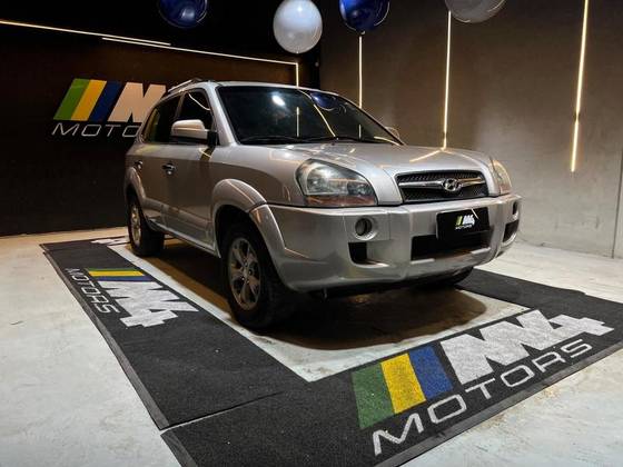 HYUNDAI TUCSON 2.0 MPFI GLS 16V 143CV 2WD GASOLINA 4P AUTOMÁTICO