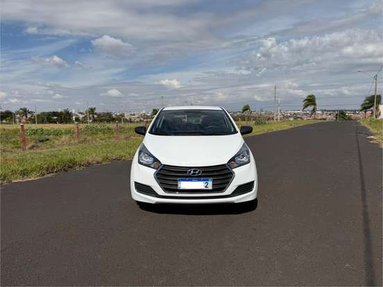 HYUNDAI-HB20-1.0 COMFORT 12V FLEX 4P MANUAL HYUNDAI-HB20-2018