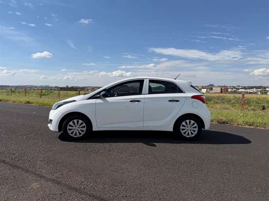 HYUNDAI-HB20-1.0 COMFORT 12V FLEX 4P MANUAL HYUNDAI-HB20-2018