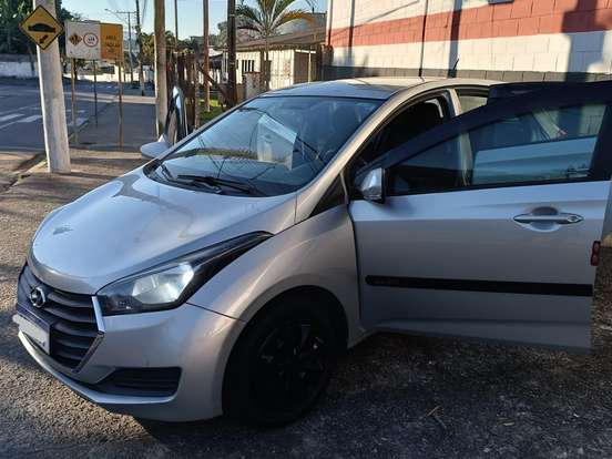 HYUNDAI-HB20-1.0 COMFORT PLUS 12V FLEX 4P MANUAL HYUNDAI-HB20-2017