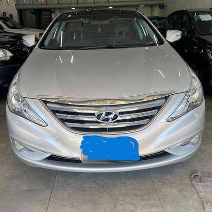 HYUNDAI-SONATA-2012