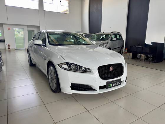 JAGUAR XF 2.0 PREMIUM LUXURY TURBOCHARGED GASOLINA 4P AUTOMÁTICO