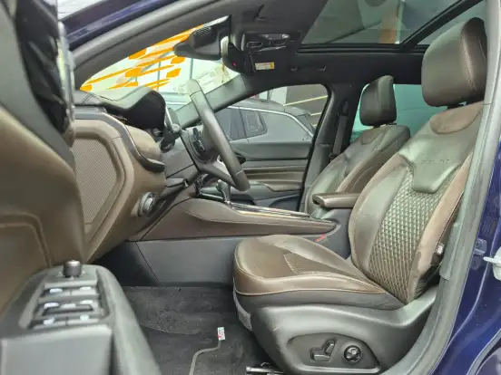 JEEP-COMMANDER-2022