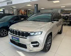 JEEP COMMANDER 1.3 T270 TURBO FLEX OVERLAND AT6 JEEP COMMANDER 1.3 T270 TURBO FLEX OVERLAND AT6