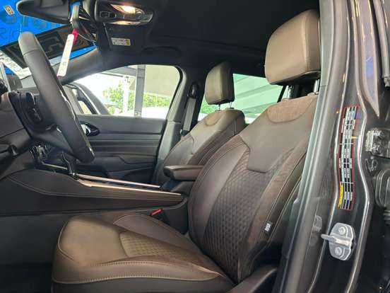 JEEP-COMMANDER-2026