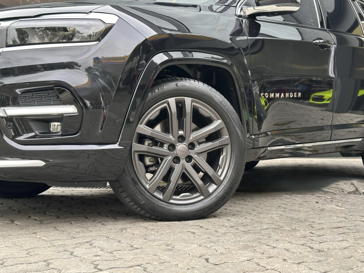 Jeep Commander — foto 7