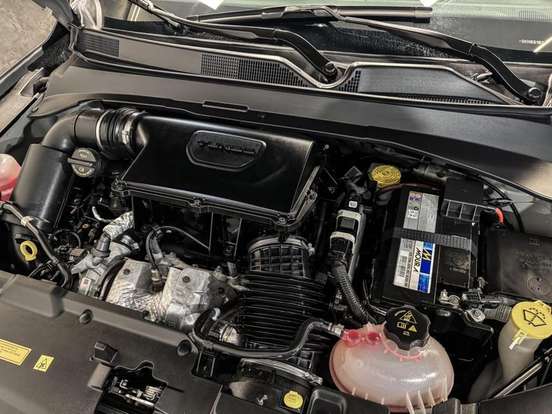 JEEP-COMMANDER-2024