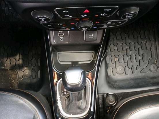 JEEP-COMPASS-2020