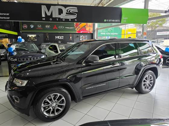 JEEP GRAND CHEROKEE 3.6 LAREDO 4X4 V6 24V GASOLINA 4P AUTOMÁTICO