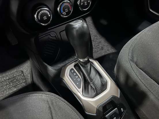 JEEP-RENEGADE-1.8 16V FLEX 4P AUTOMÁTICO JEEP-RENEGADE-2016