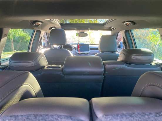JEEP-COMMANDER-2022