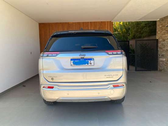 JEEP-COMMANDER-2022