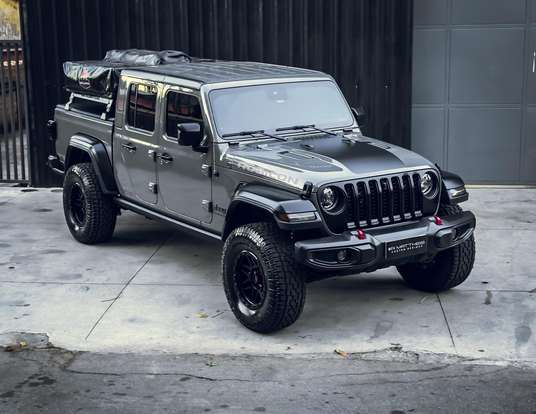 JEEP-GLADIATOR-2022