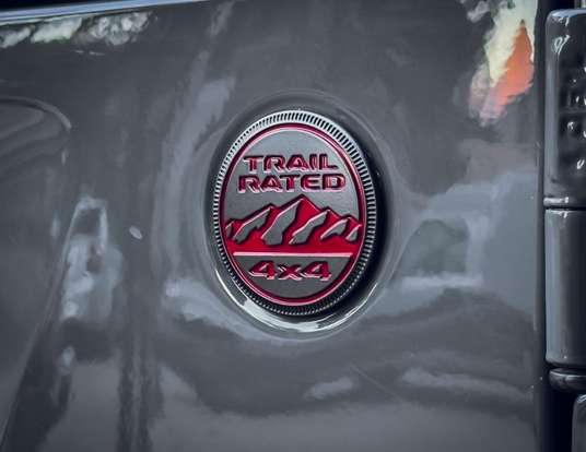 JEEP-GLADIATOR-2022