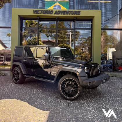 JEEP WRANGLER 3.6 UNLIMITED SPORT 4X4 V6 GASOLINA 4P AUTOMÁTICO
