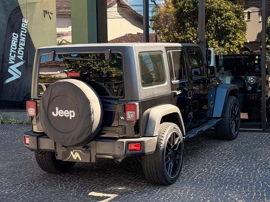 JEEP-WRANGLER-3.6 UNLIMITED SPORT 4X4 V6 GASOLINA 4P AUTOMÁTICO JEEP-WRANGLER-2015