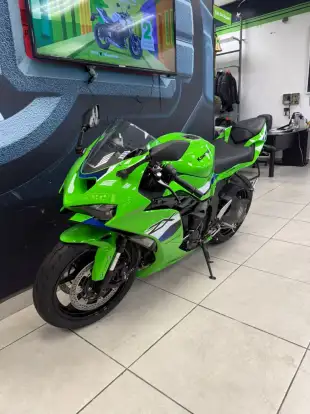 KAWASAKI-NINJA ZX-6R-2025