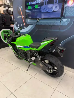 KAWASAKI-NINJA ZX-6R-2025