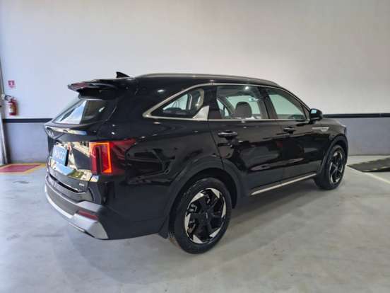 KIA-SORENTO-2025